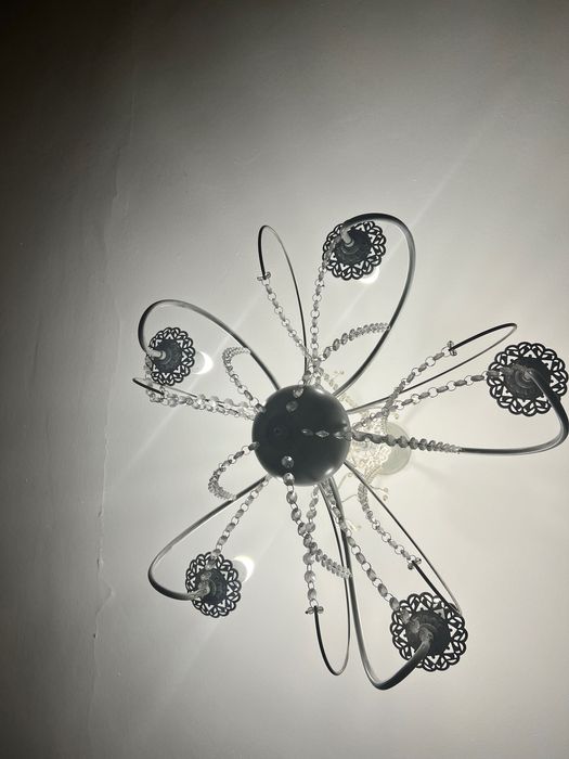 Люстра для света