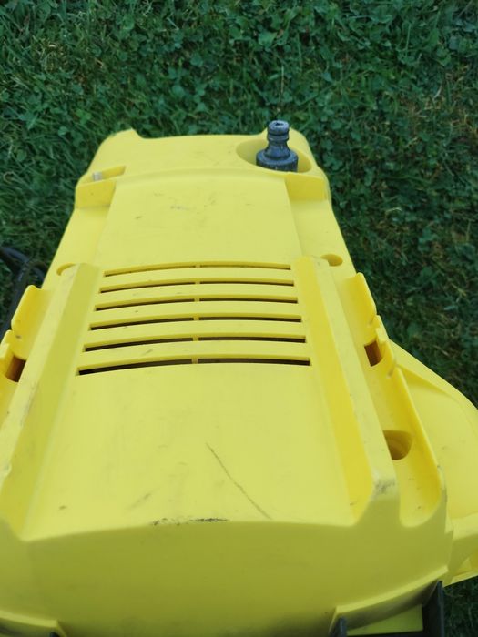 Aparat Karcher de spălat cu presiune