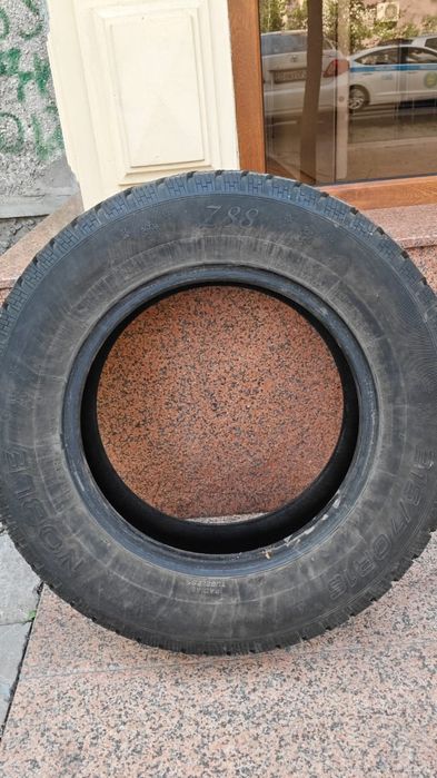 Продам шины зима 215/70/16