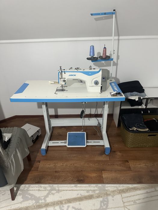 Продам швейную манки