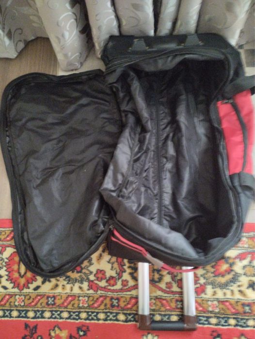 Продам дорожную сумку б/у