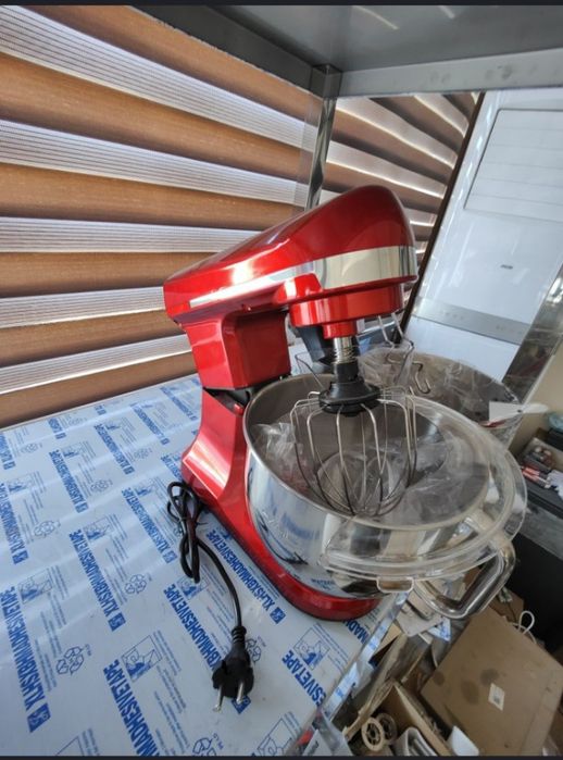 Mikser 7 litrli, zbivalka mikser , mishalka, testomes mishalka ,pech,