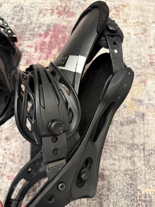 Legaturi snowboard Burton Cartel