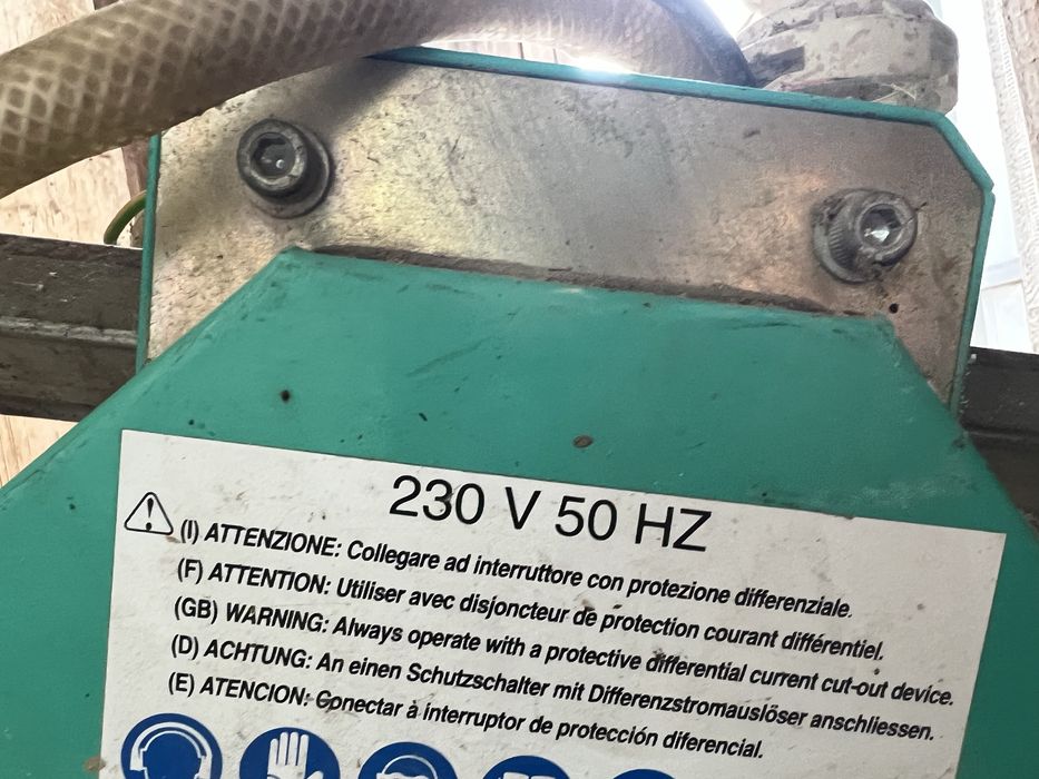 Masina de taiat marmura/gresie/faianta pe apa