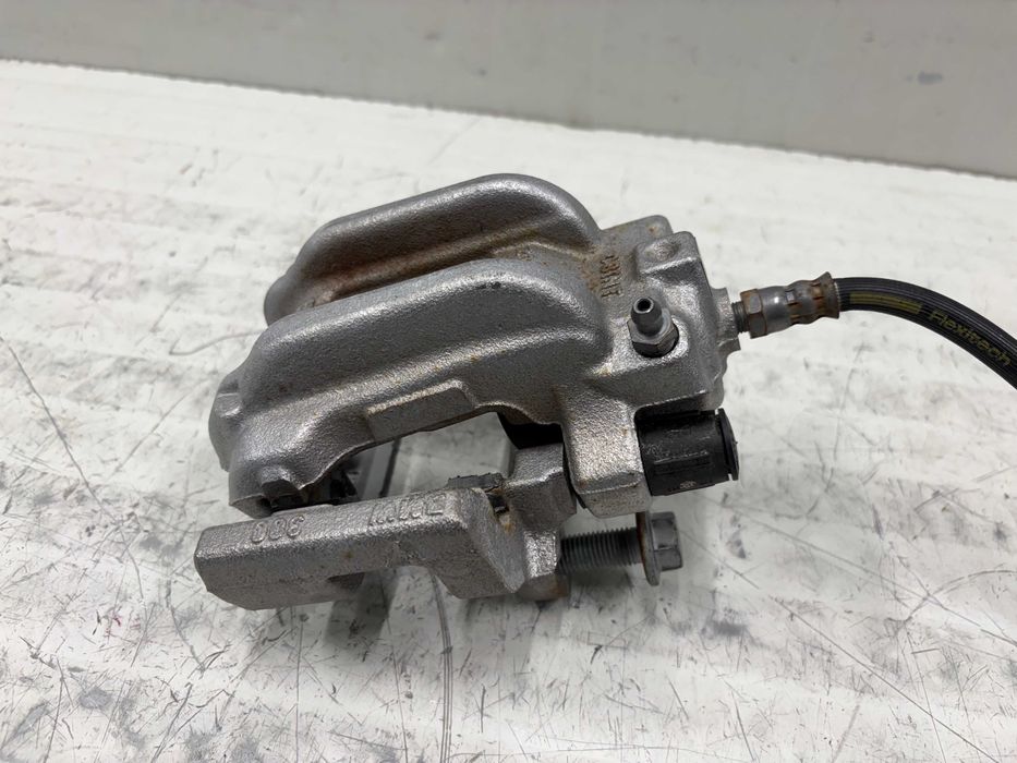 Заден Ляв Спирачен Апарат За БМВ Ф20 Ф22 Ф30 Ф32 6850857 6850860 BMW F20 F22 F30 F32