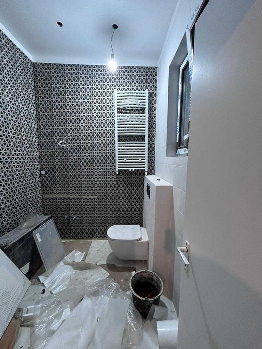 Echipa de meseriasi constructori