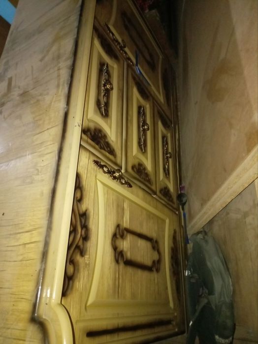 Spalniy mebel komplekt sotiladi