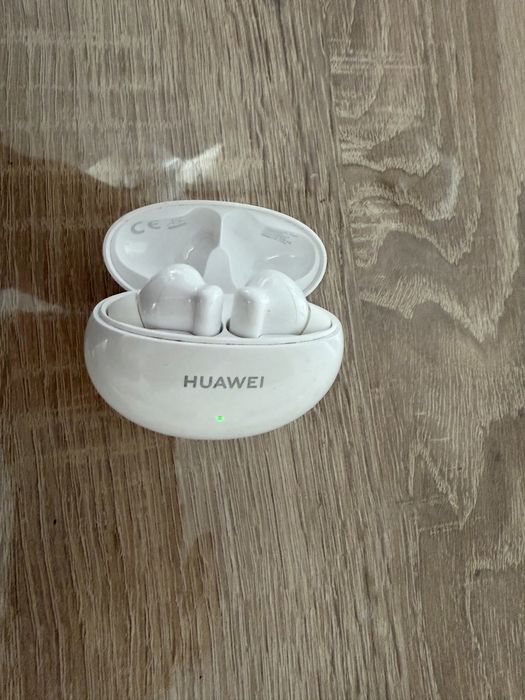 безжичен Huawei FreeBuds 4i, активно шумопотискане