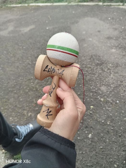 Vând kendama sweets prime