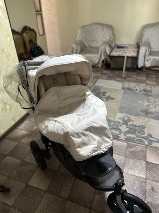 Продаю детскую коляску