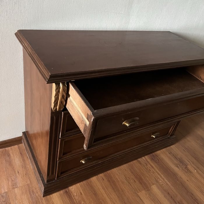 2 Иранских комода