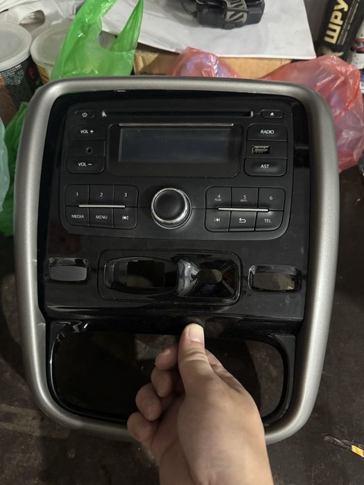 Магнитола штатная Renault