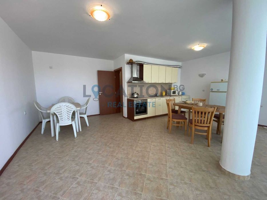 Продава се Тристаен апартамент в с. Божурец, Област Добрич - 120 кв.м за 409 €/кв.м - Снимка #2