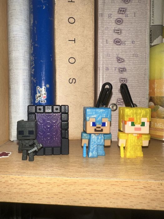 продам фигурки minecraft kinder joy