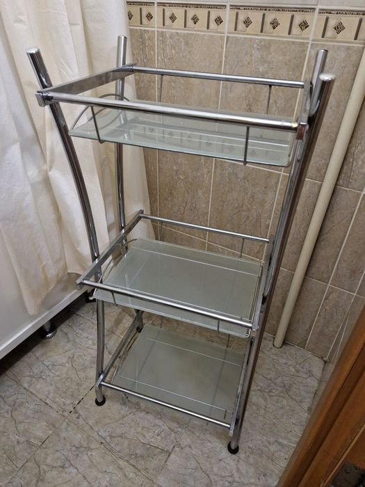 Стеклянные полки  для ванны