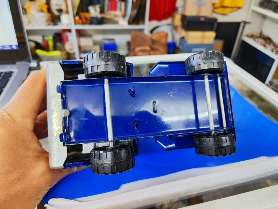 Ламаринена играчка Japan