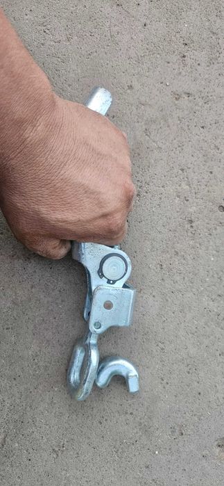 Замки для крепления борта