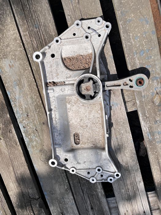 Cadru motor volkswagen golf 5 piese dezmembrari