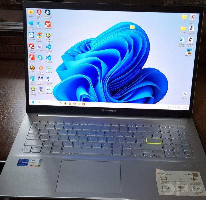 ASUS VivoBook 15 OLED — Core i7 / 16GB / 512GB SSD
