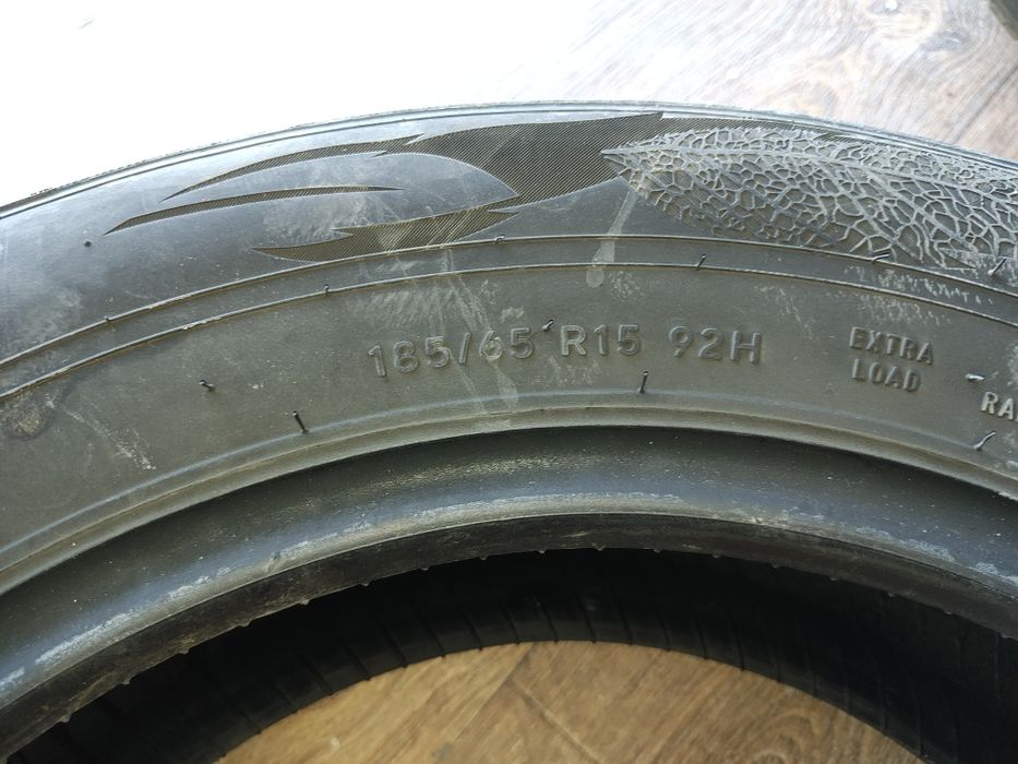 Продам летние шины ikon autograph eco3