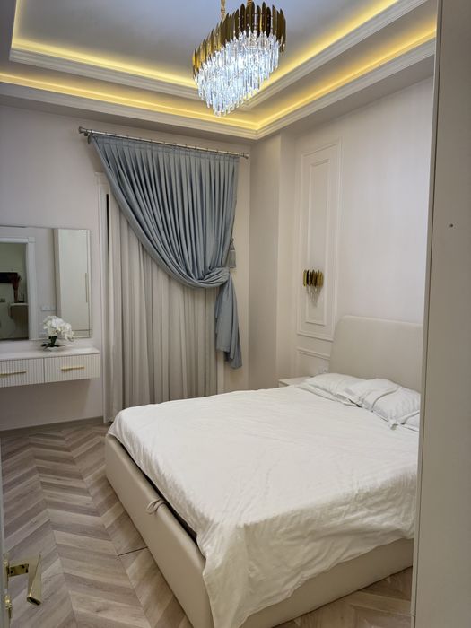 Сдается в «ЖК Boulevard» 50 кв Студио+Спальная 1300 у.е. Хозяин