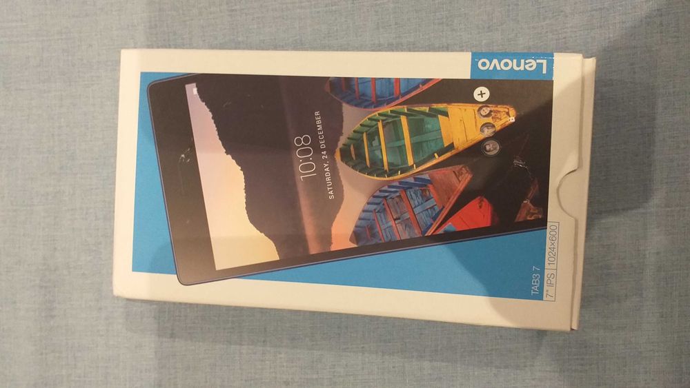 Таблет Lenovo с пукнато стъкло-100лв.