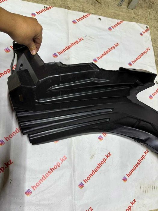 Подкрыльники на Honda