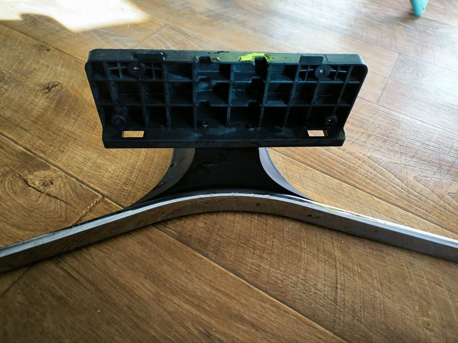 Подставка для телевизора