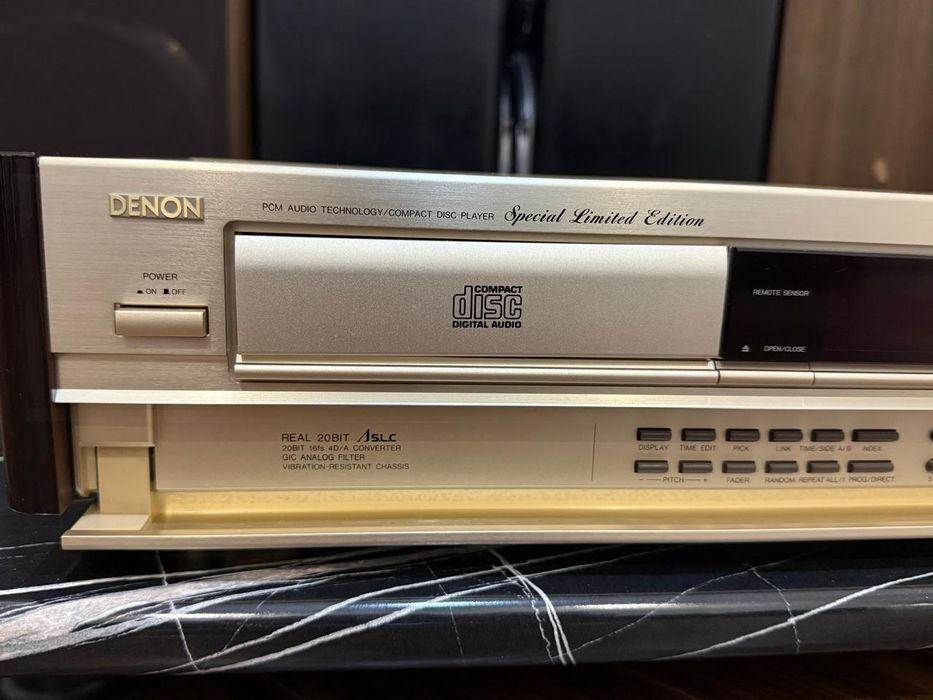 CD проигрыватель DEHOH DCD-1650 GL