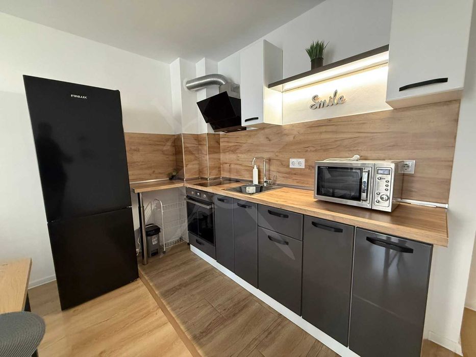 Дава се под наем Двустаен апартамент в Пловдив, Христо Смирненски - 82 кв.м за 598.23 € - Снимка #2