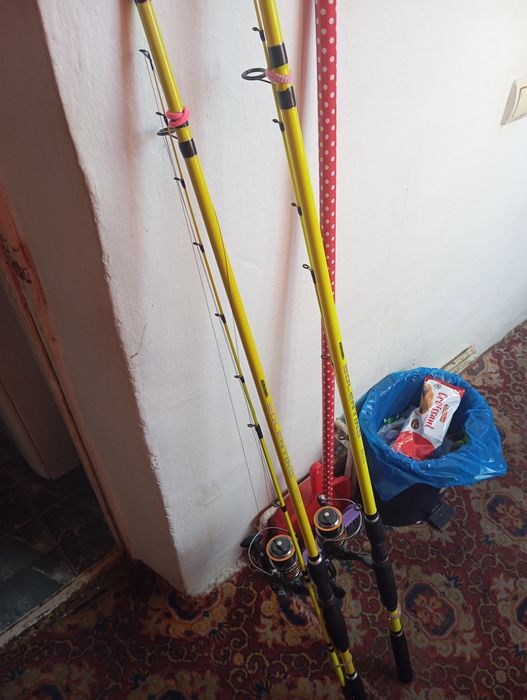 2 Lansete Robinah Bolentino + Mulinete FL, 2,7m & 2,4m, Fir Energo Team Excalibur Carp