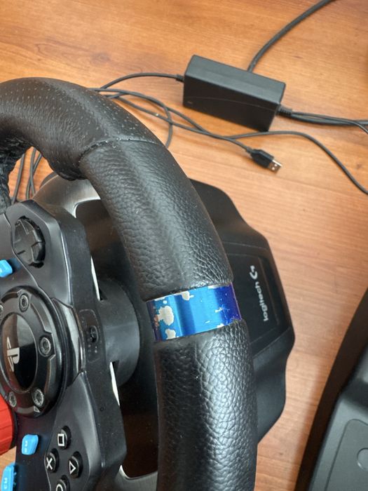 Logitech G29 Driving Force Racing Wheel