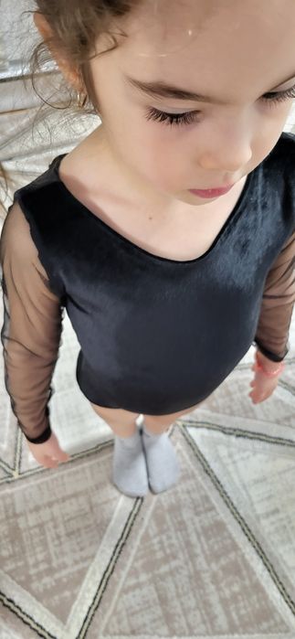 Гимнастический купальник из бархата для соревнований