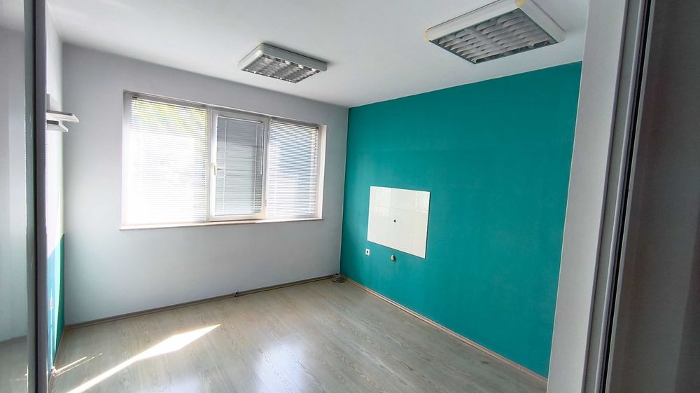 Дава се под наем Магазин в Стара Загора, Център - 50 кв.м за 306 € - Снимка #7