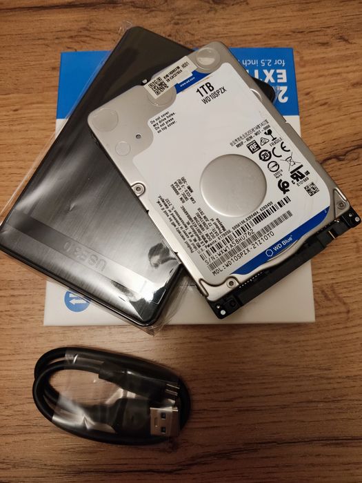 Внешний жёсткий диск 1Tb / 500Gb