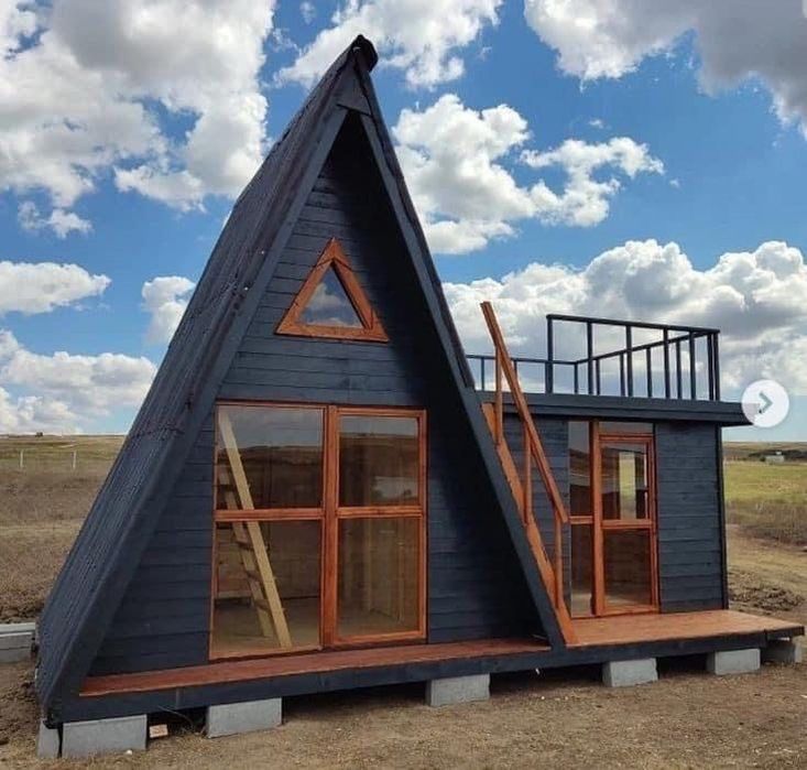 Cabane din lemn cu două dormitoare living și bucătărie plus baie