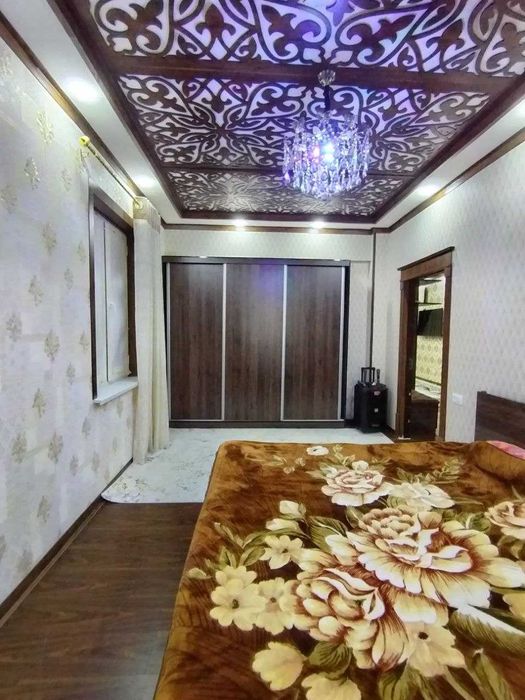 Сдается 4 комн квартира Пен-хаус ор.р Сахарная Больница цена 500 у.е