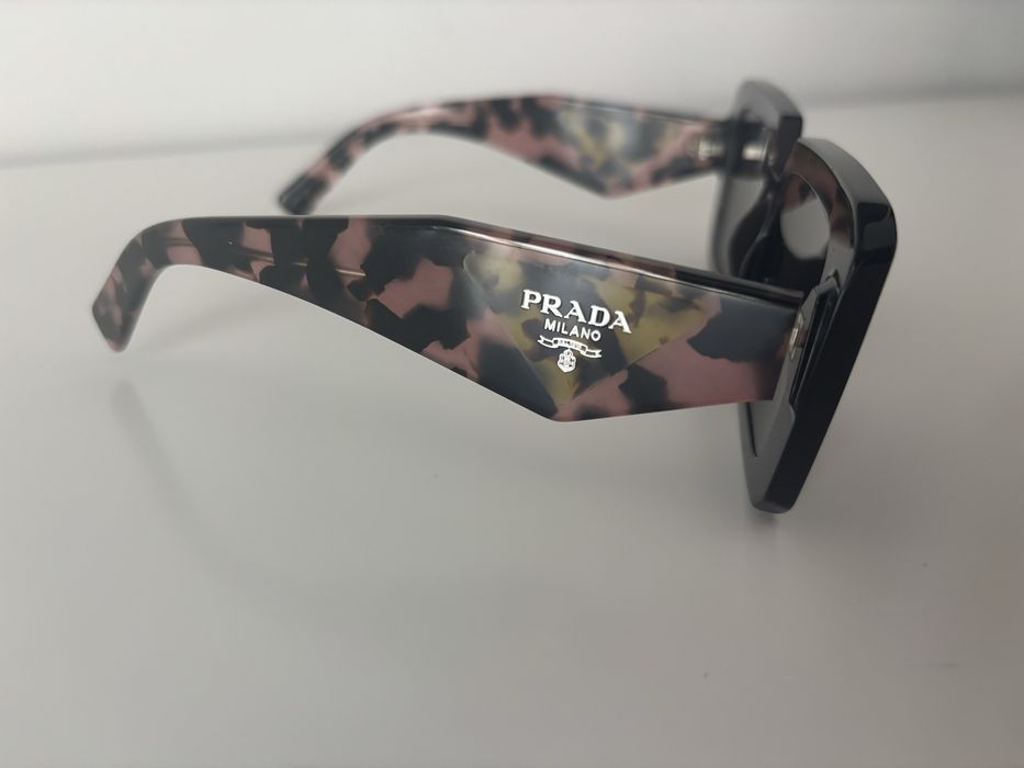 Ochelari de soare Prada