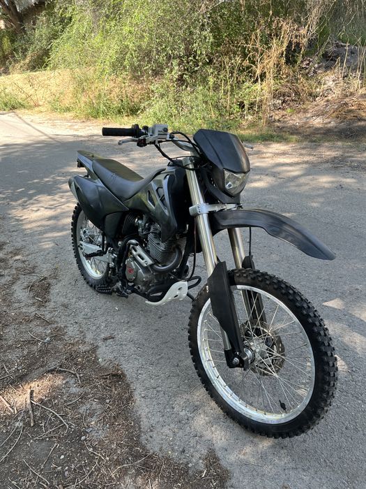 Продам мотоцикл 250сс