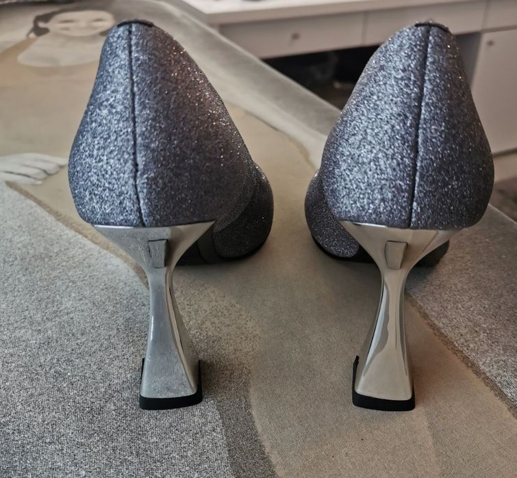 Pantofi noi Karl Lagerfeld, marimea 38