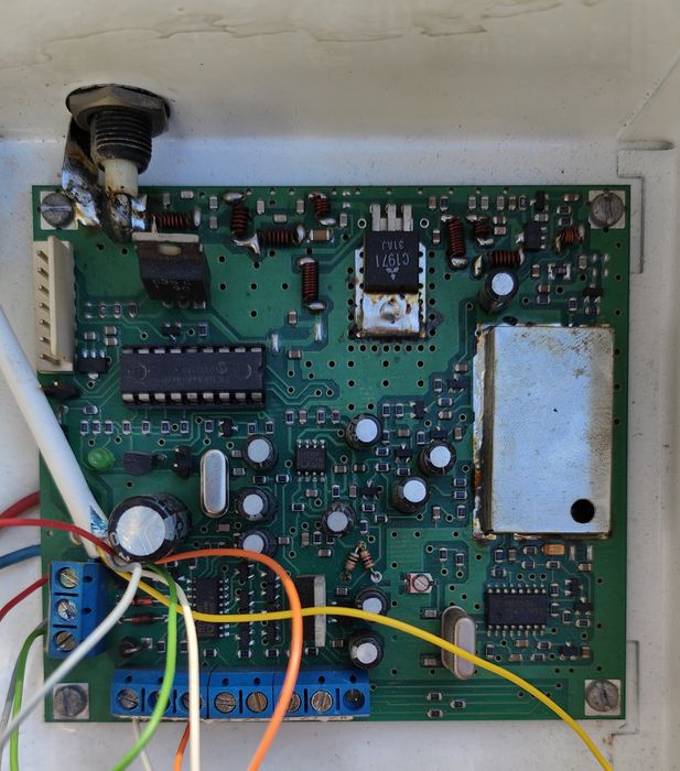 СОТ PARADOX Spectra SP1728, централа предавател и 3 датчика, аларма