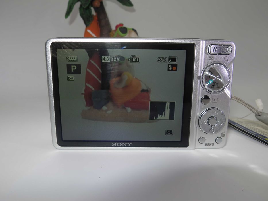 Sony Cyber-shot W290 компактен цифров фотоапарат, дигитална камера, оптика Zeiss супер качество, като НОВ, пълен комплект, работи отлично!