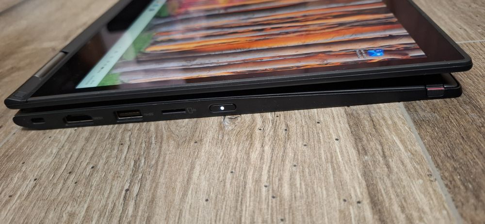 Лаптоп Lenovo ThinkPad X390 Yoga Touchscreen