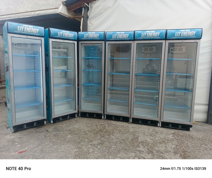 Витрина холодильник