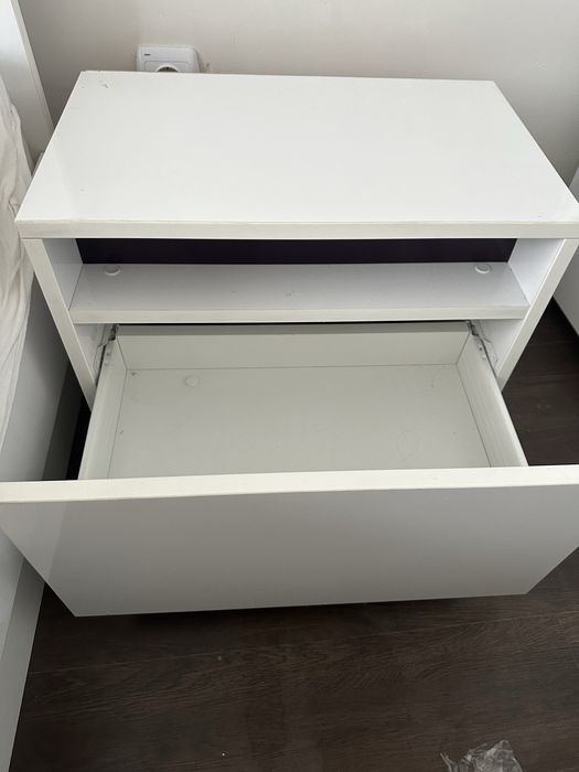 2бр. Скрин  с чекмедже в бял цвят