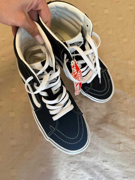Adidasi vans marimea 36