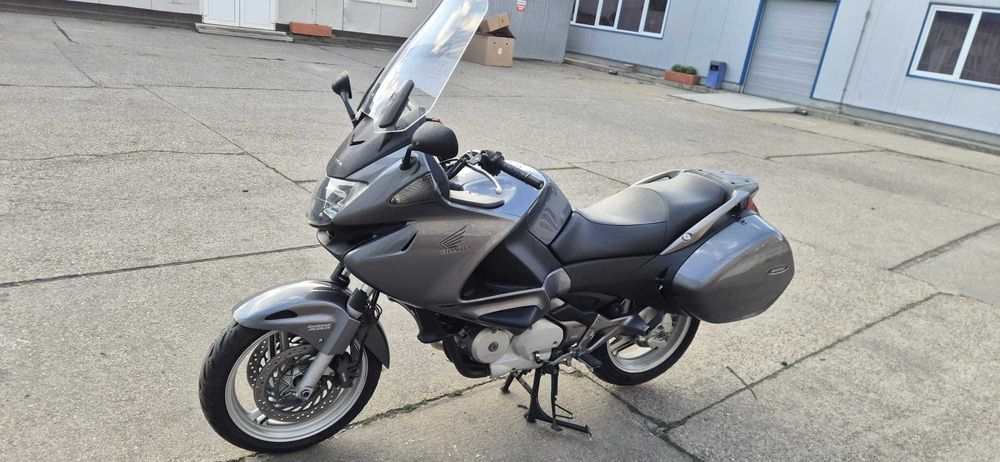 Honda Deauville 2007 cu Tempomat, ABS, Cauciucuri recent schimbate, 2 parbrize | Preț excepțional | Nu KTM, Aprilia, Kawasaki, BMW
