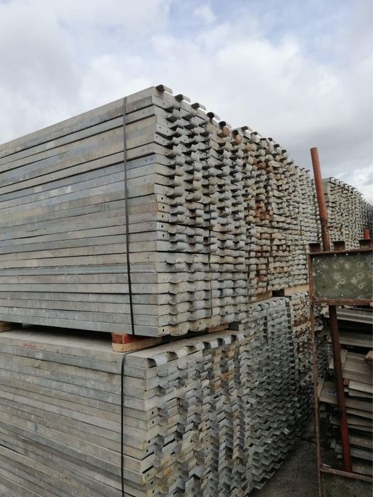 Оригинални пътеки / талпи за италианско рамково скеле