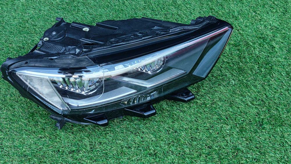 Фар за VW T-Roc Full LED / ВФ Т-Рок