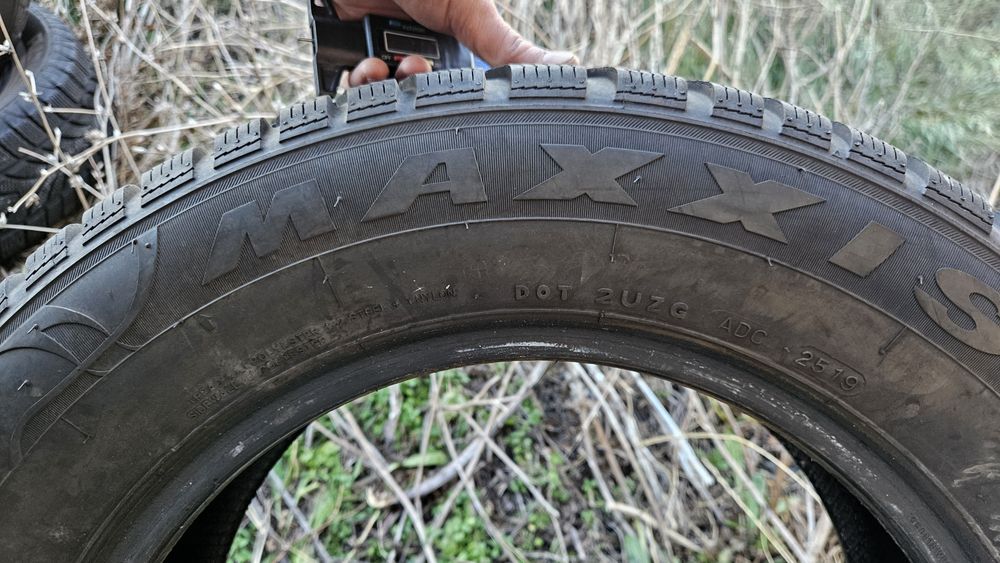 2бр гуми 195 65 15 максис